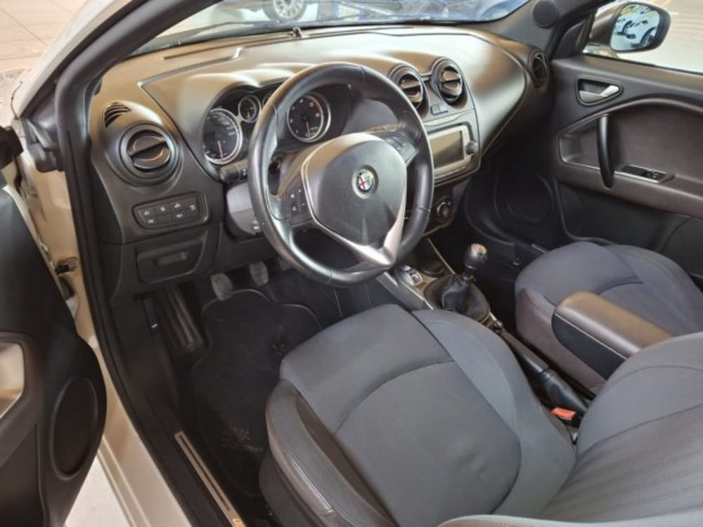 Alfa Romeo MiTo usata a Vicenza (8)