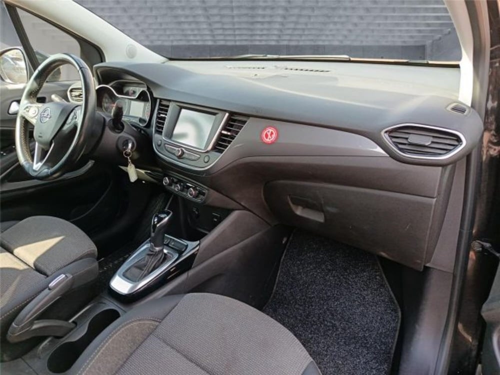 Opel Crossland usata a Bari (12)