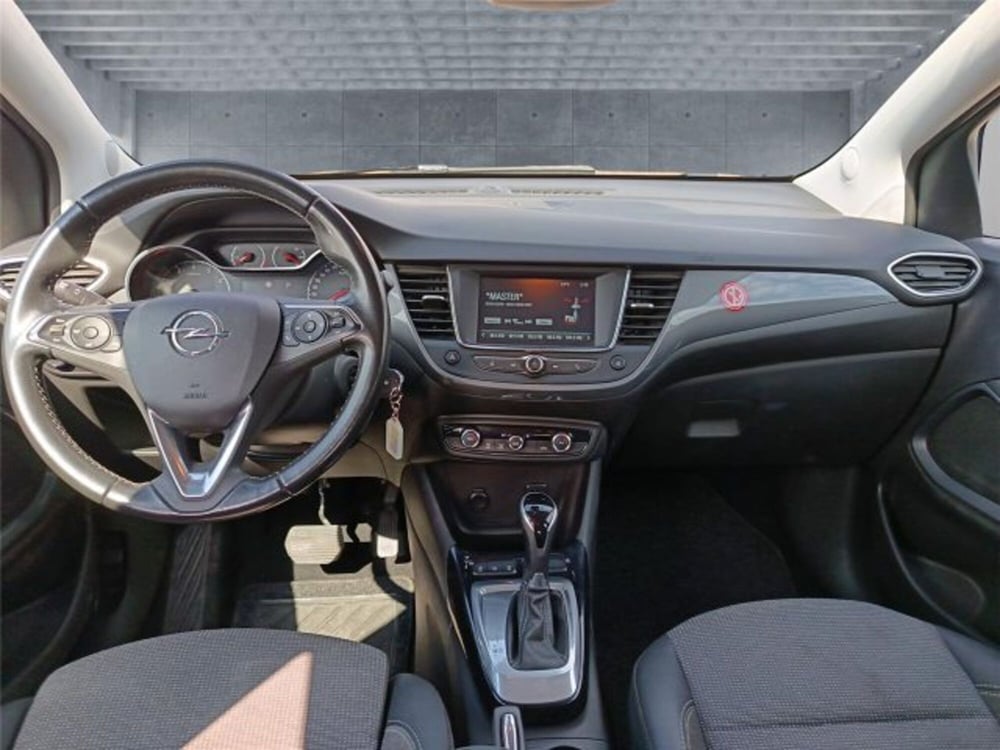 Opel Crossland usata a Bari (13)