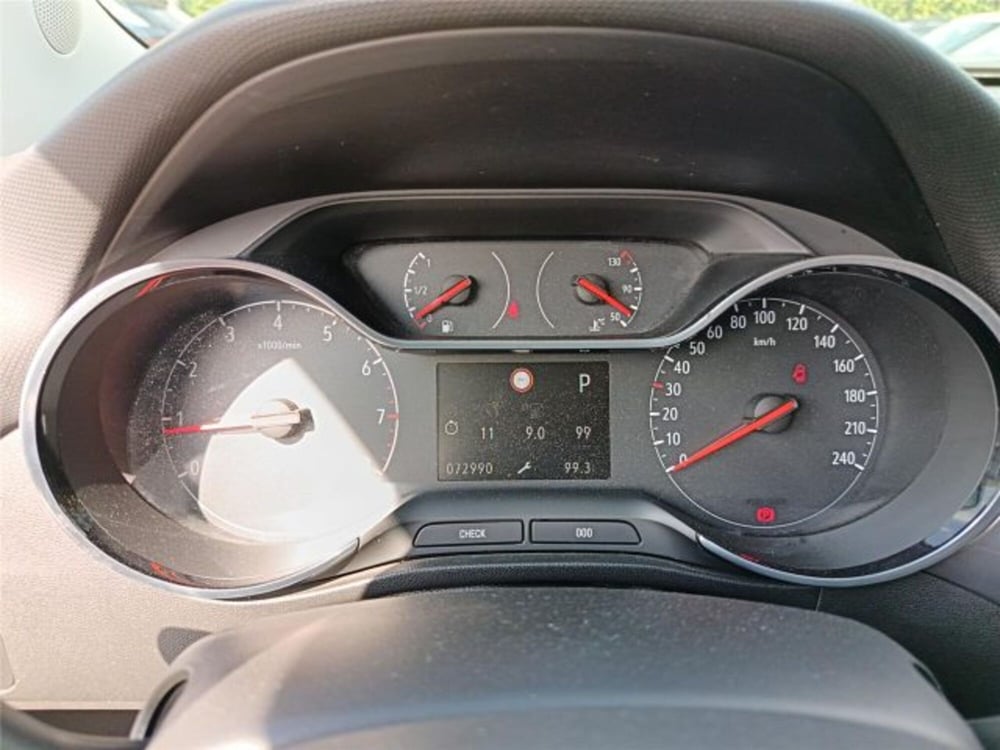 Opel Crossland usata a Bari (16)