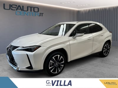 Lexus UX Hybrid 4WD Luxury del 2023 usata a Monza