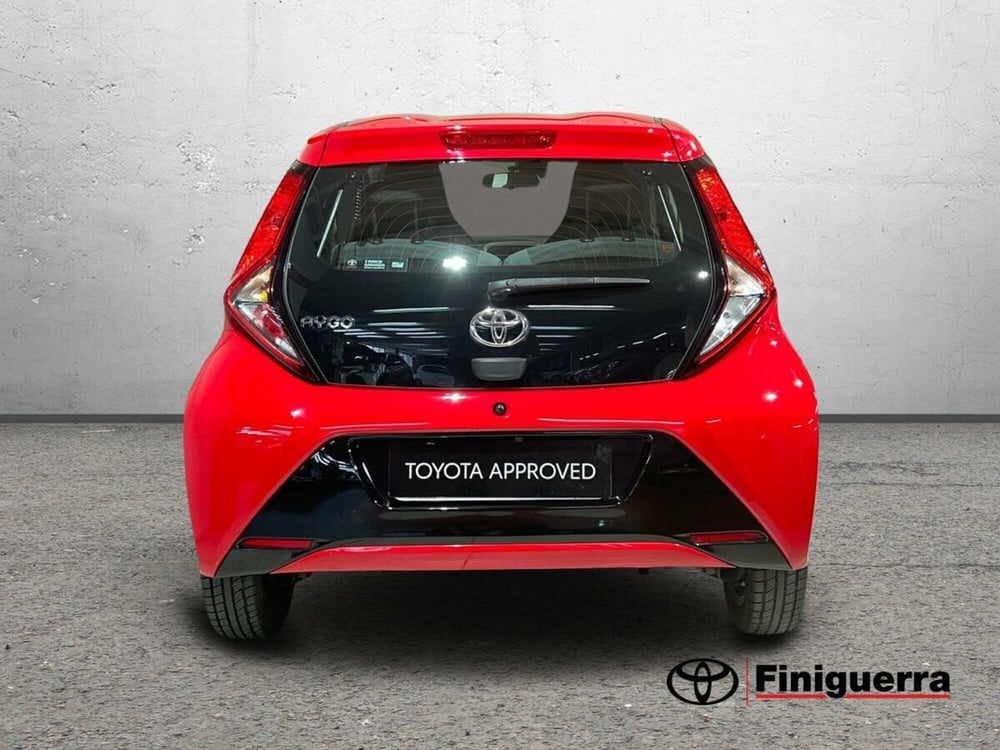 Toyota Aygo usata a Lecco (3)