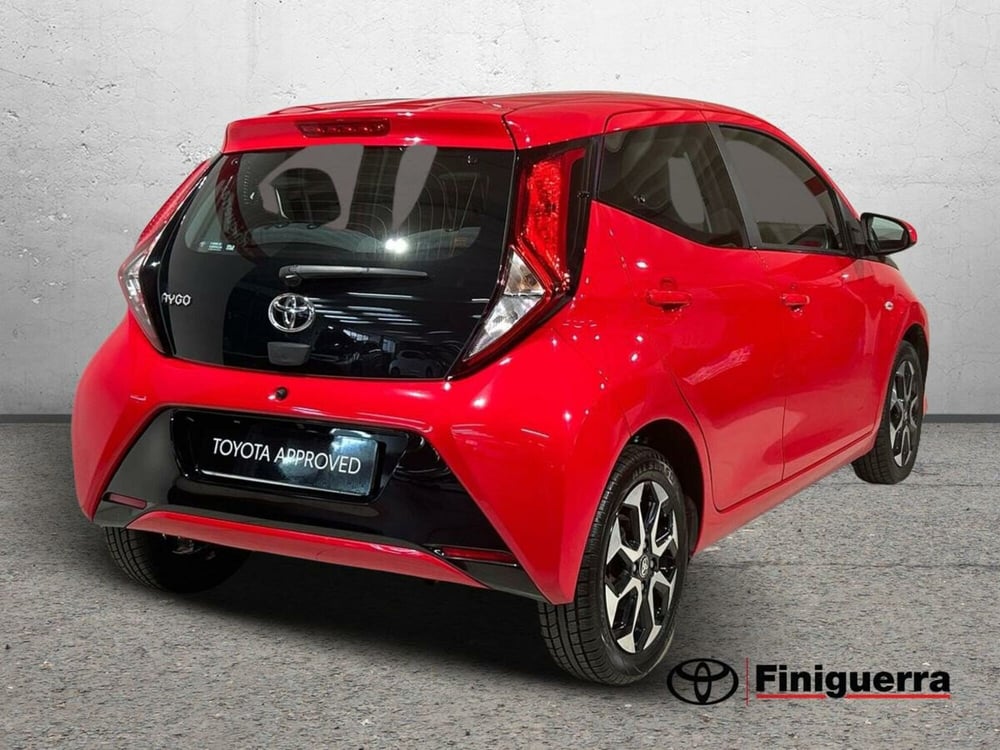 Toyota Aygo usata a Lecco (4)
