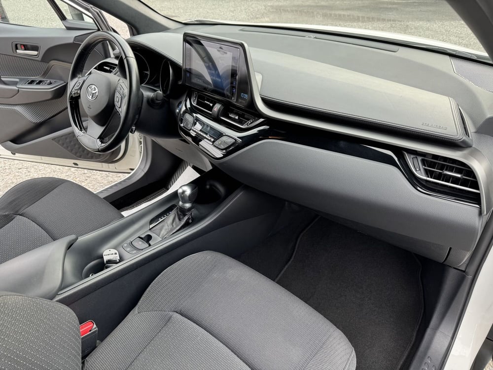 Toyota Toyota C-HR usata a Como (5)