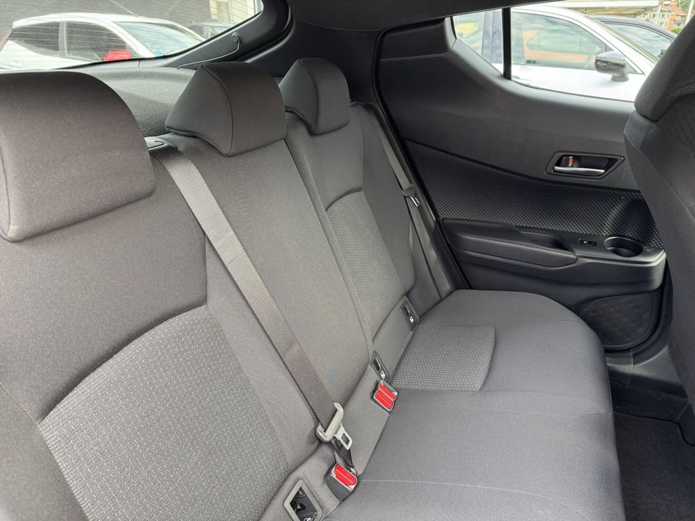 Toyota Toyota C-HR usata a Como (6)