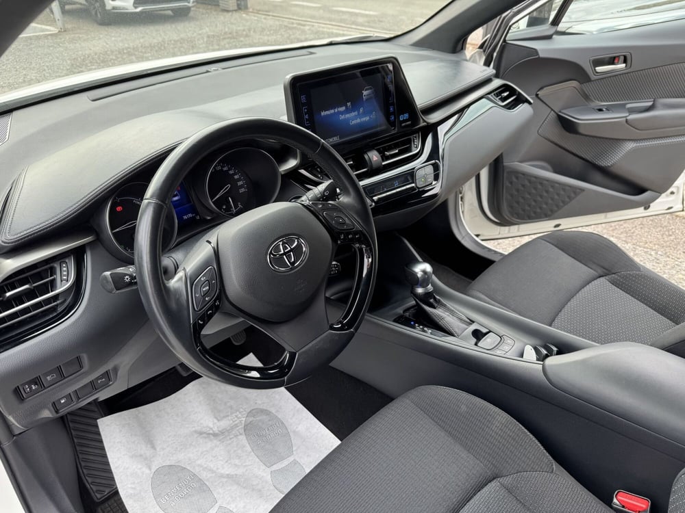 Toyota Toyota C-HR usata a Como (7)