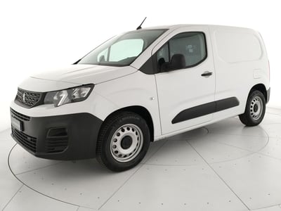 Peugeot e-Partner Furgone motore elettrico 136 CV PL Furgone Premium nuova a Teverola