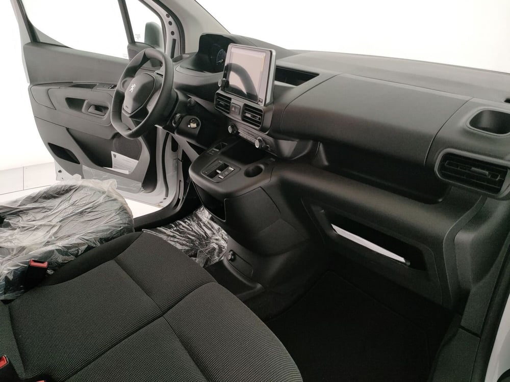 Peugeot e-Partner Furgone nuova a Caserta (12)
