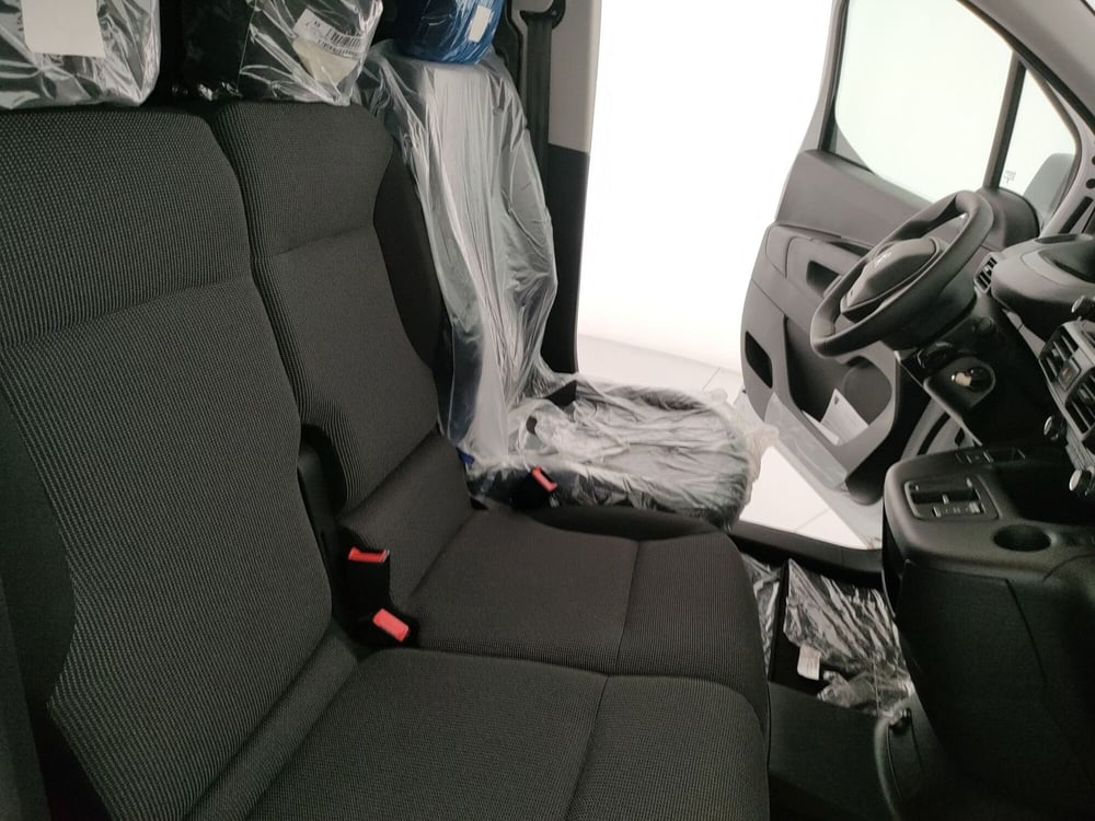 Peugeot e-Partner Furgone nuova a Caserta (13)
