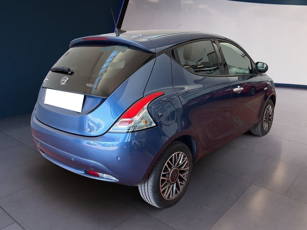 Lancia Ypsilon usata a Torino (4)