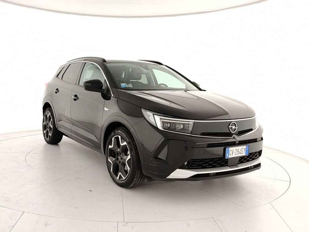 Opel Grandland usata a Caserta