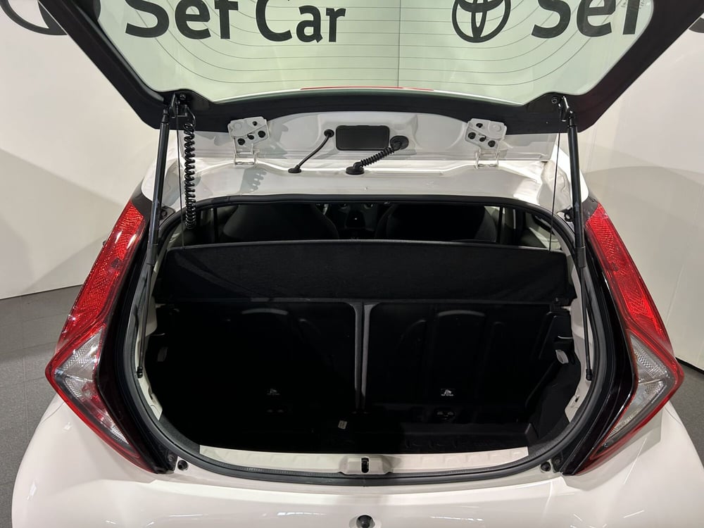Toyota Aygo usata a Milano (11)
