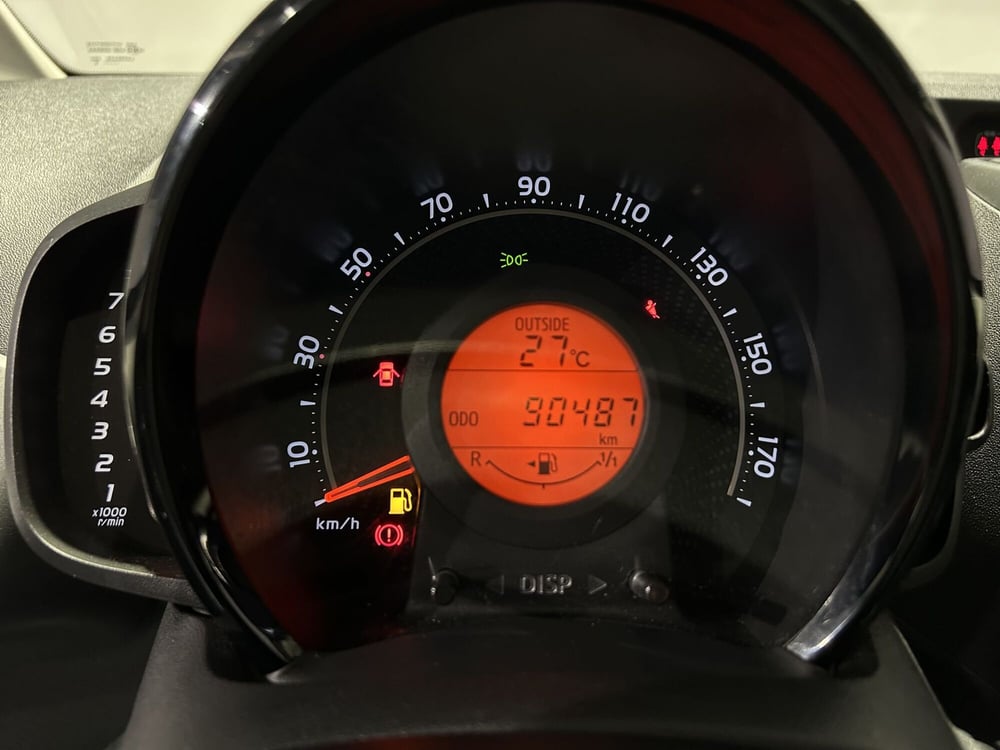 Toyota Aygo usata a Milano (13)