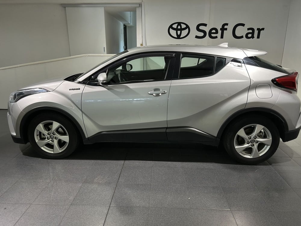Toyota Toyota C-HR usata a Milano (3)