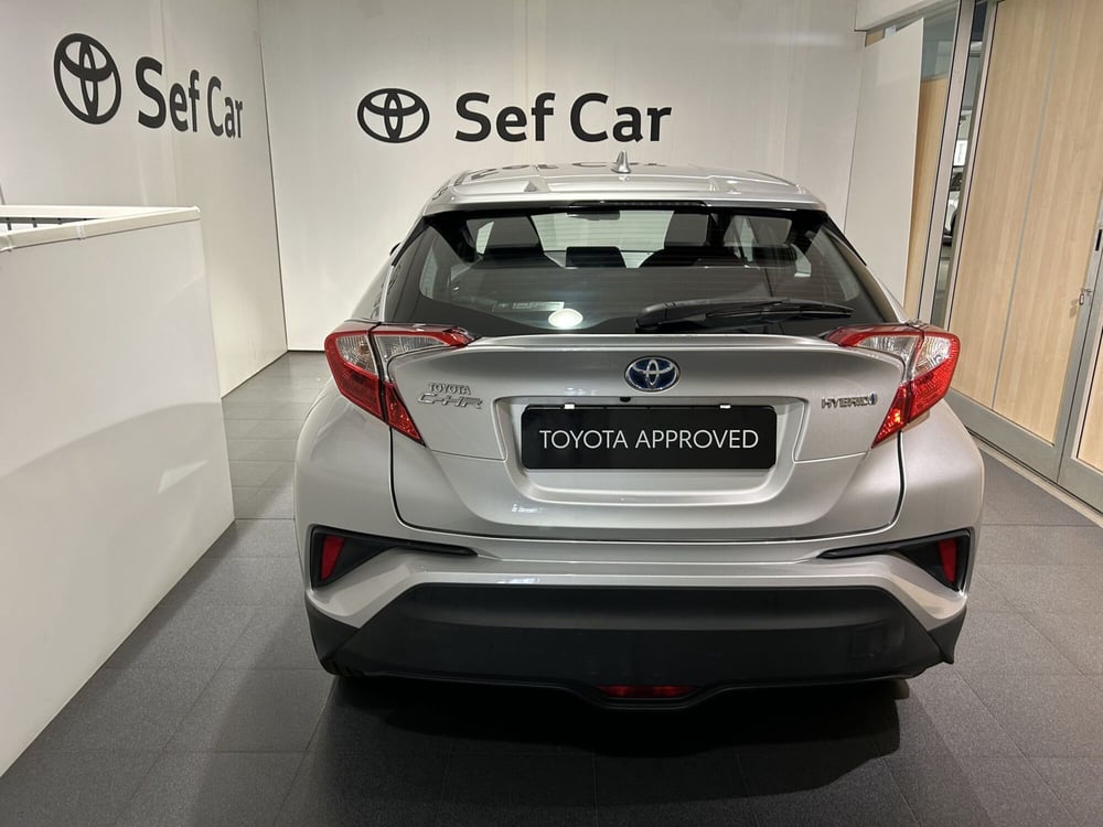 Toyota Toyota C-HR usata a Milano (4)