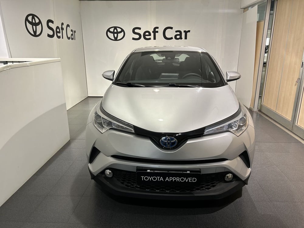 Toyota Toyota C-HR usata a Milano (5)