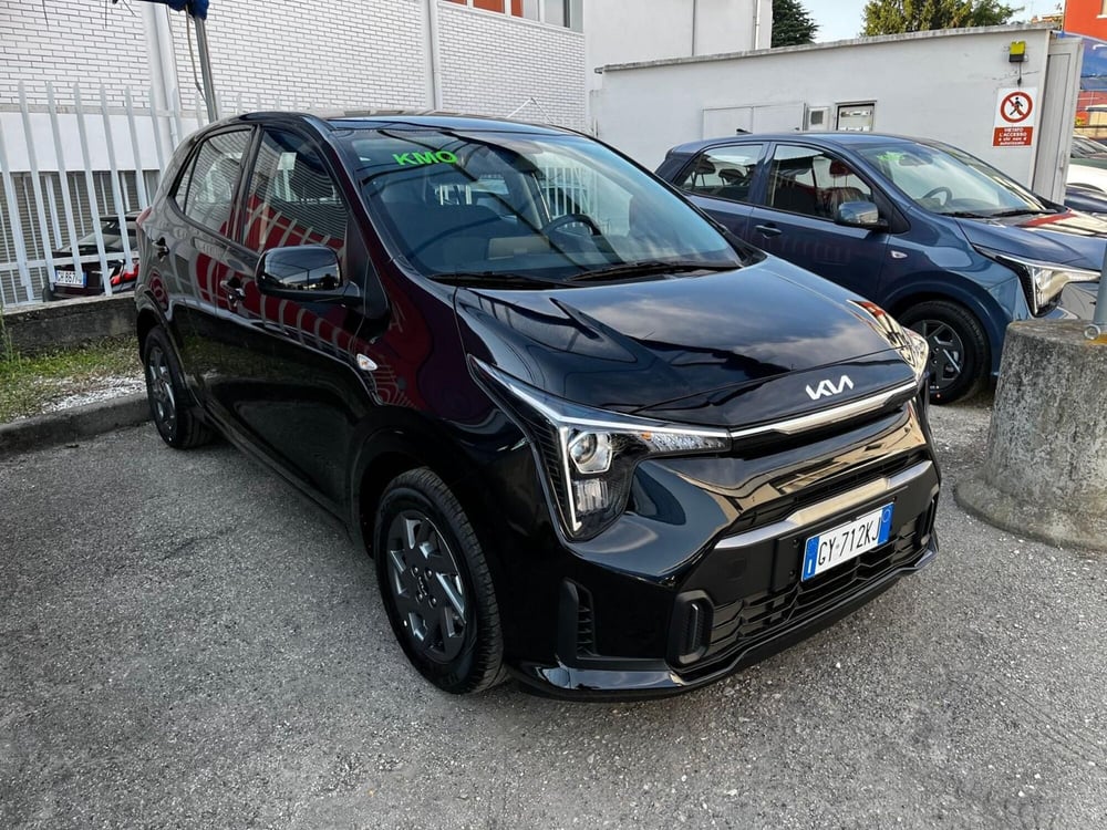 Kia Picanto nuova a Cremona (4)