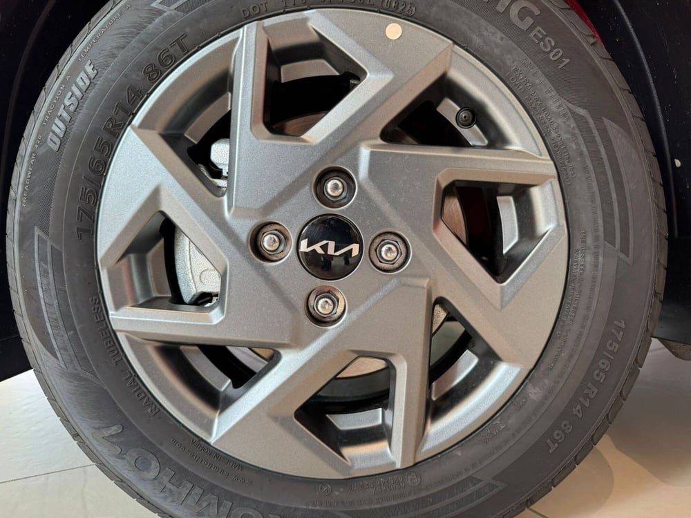 Kia Picanto nuova a Cremona (8)