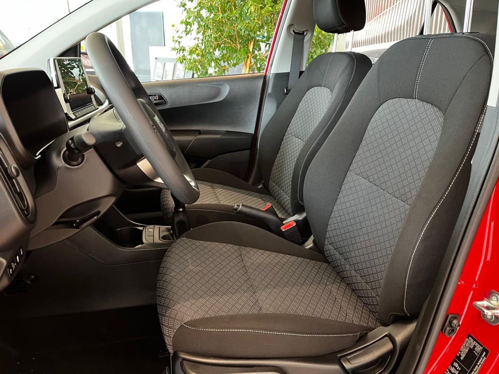 Kia Picanto nuova a Cremona (8)