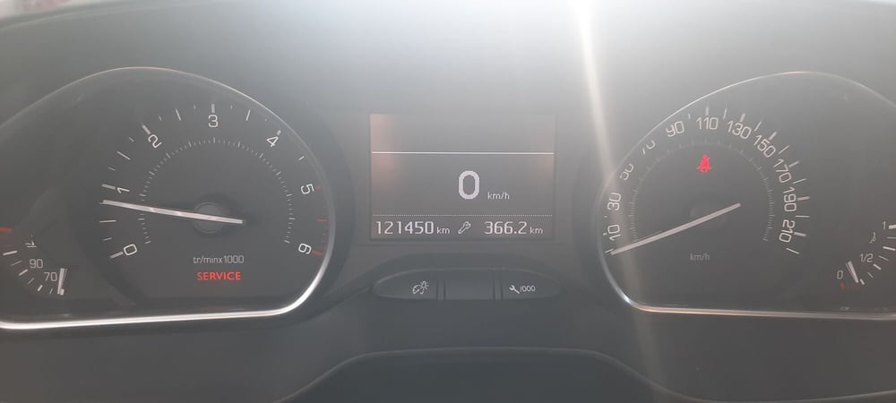 Peugeot 208 usata a Aosta (10)