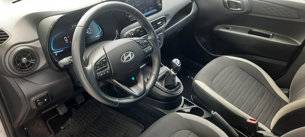 Hyundai i10 usata a Aosta (9)