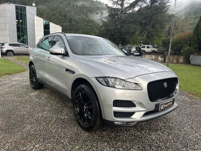 Jaguar F-Pace 2.0 D 180 CV AWD Portfolio del 2017 usata a Sesta Godano