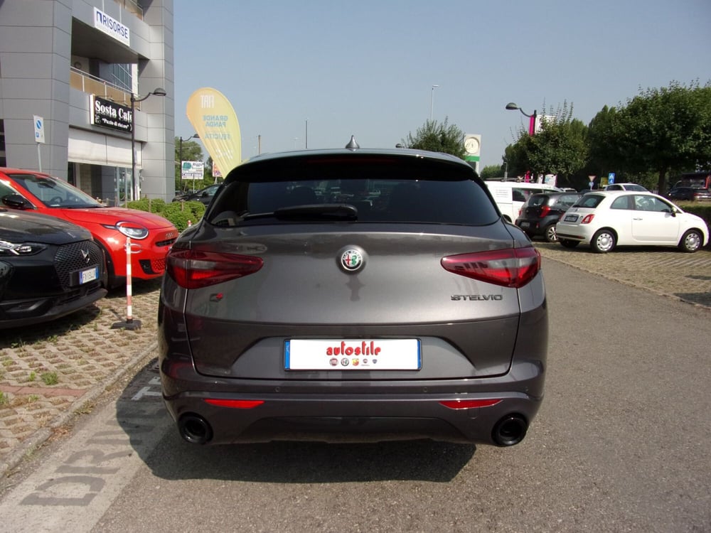 Alfa Romeo Stelvio usata a Reggio Emilia (6)