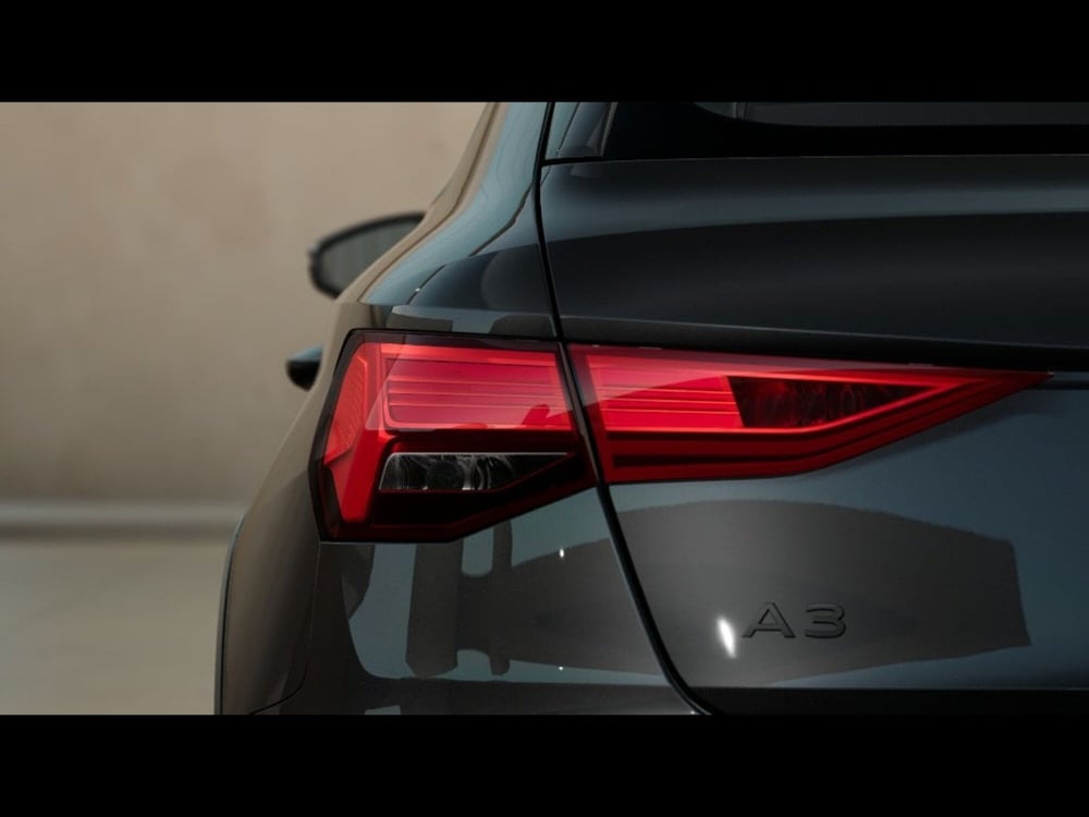 Audi A3 allstreet nuova a Livorno (7)