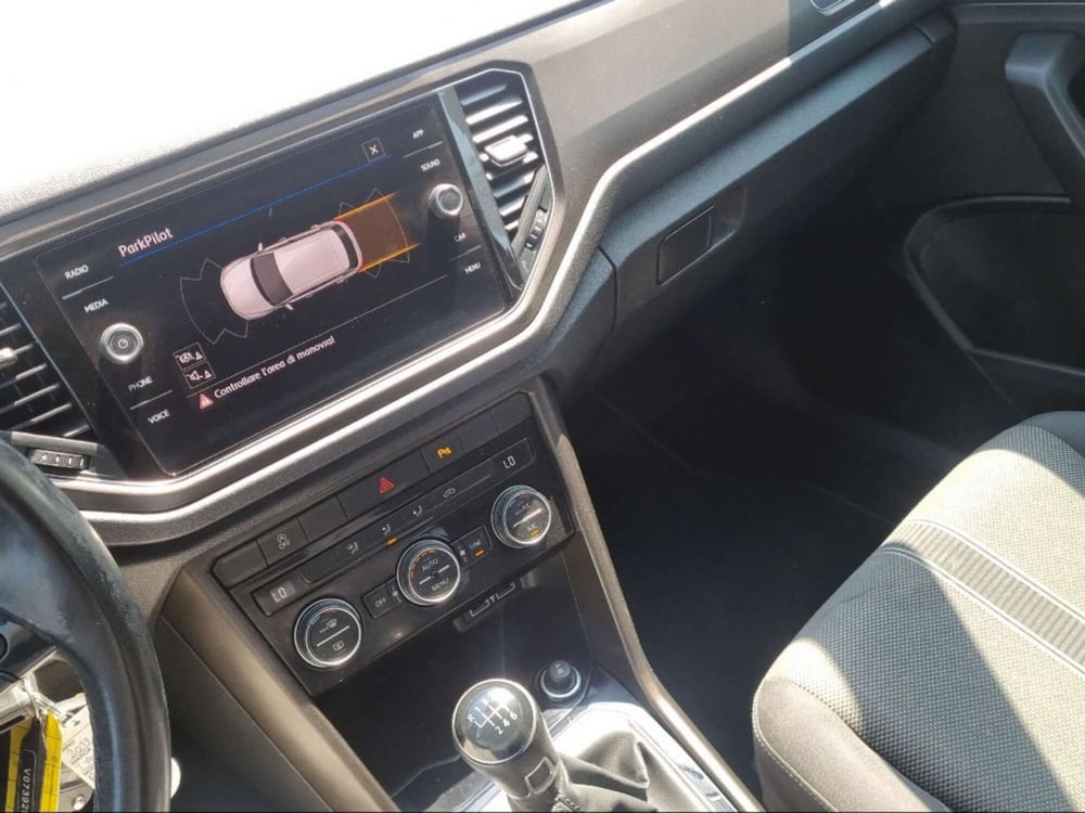 Volkswagen T-Roc usata a Livorno (14)