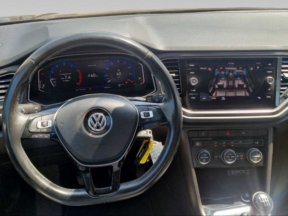 Volkswagen T-Roc usata a Livorno (8)