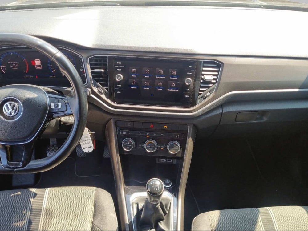 Volkswagen T-Roc usata a Livorno (9)