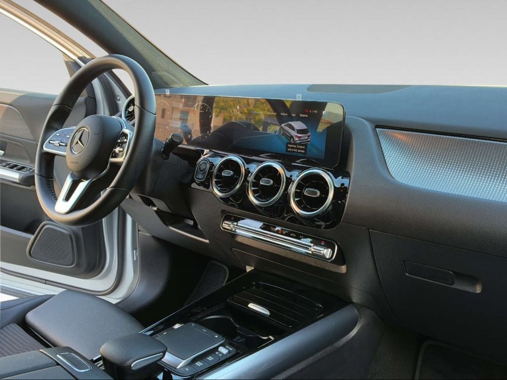 Mercedes-Benz GLA SUV usata a Pisa (14)