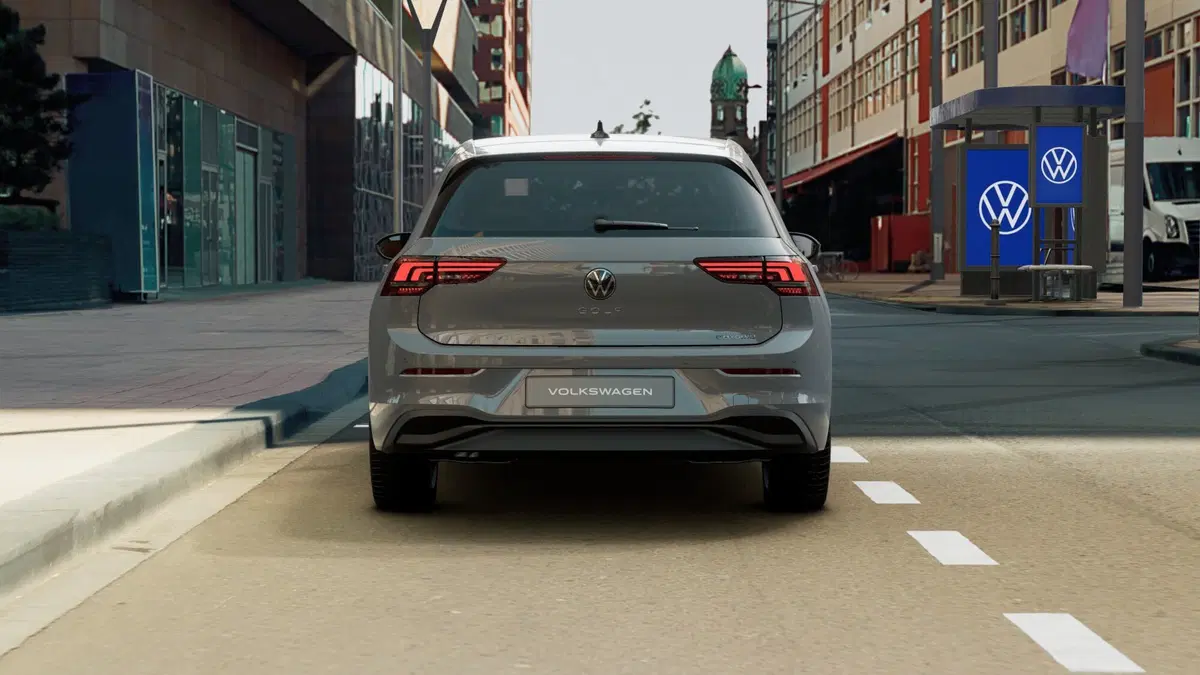 Volkswagen Golf nuova a Bologna (11)