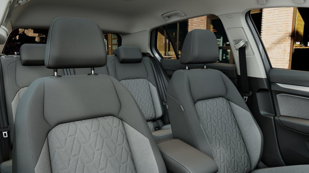 Volkswagen Golf nuova a Bologna (9)