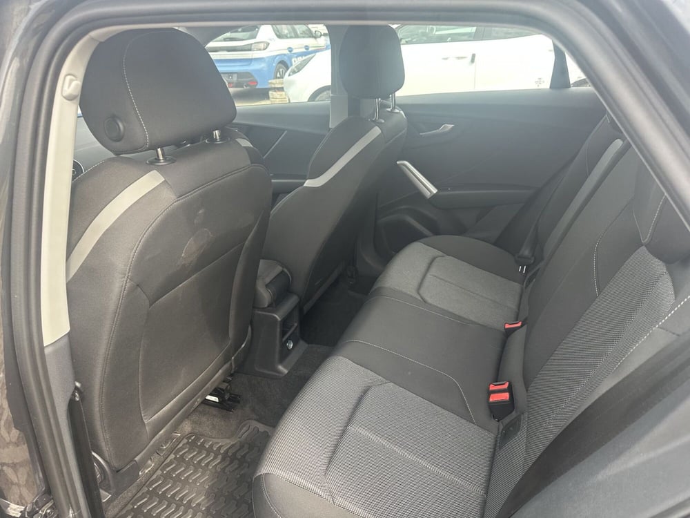 Audi Q2 usata a Milano (16)