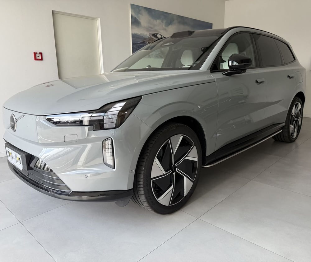 Volvo EX90 usata a Parma