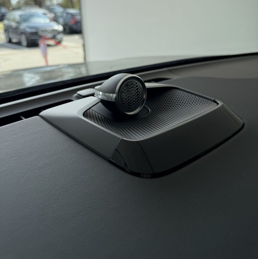 Volvo EX90 usata a Parma (12)