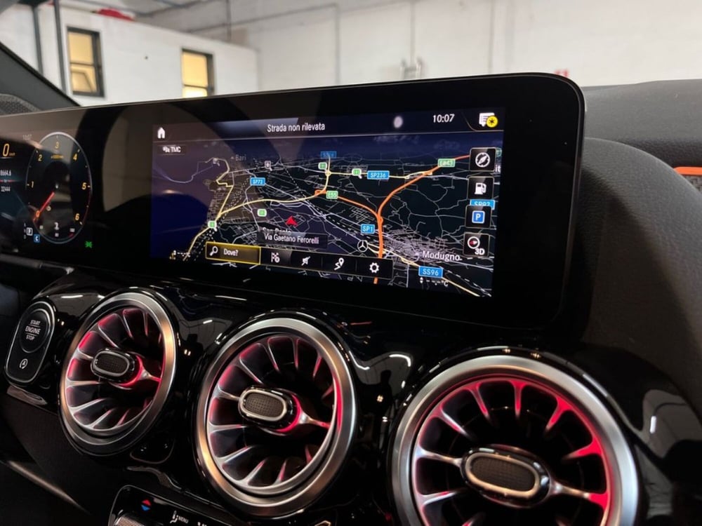Mercedes-Benz GLA SUV usata a Lecce (12)