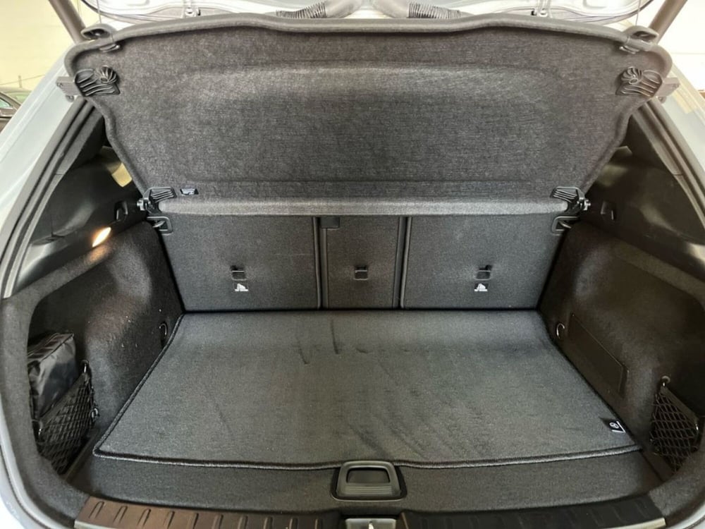 Mercedes-Benz GLA SUV usata a Lecce (8)