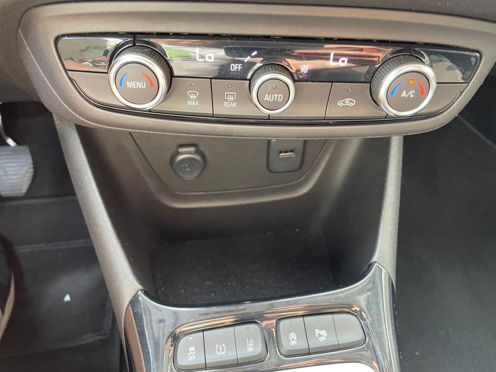 Opel Crossland usata a Vicenza (12)