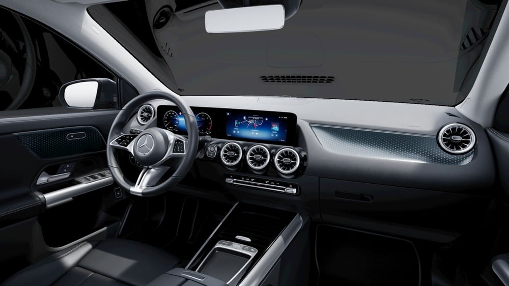 Mercedes-Benz GLA SUV nuova a Milano (5)