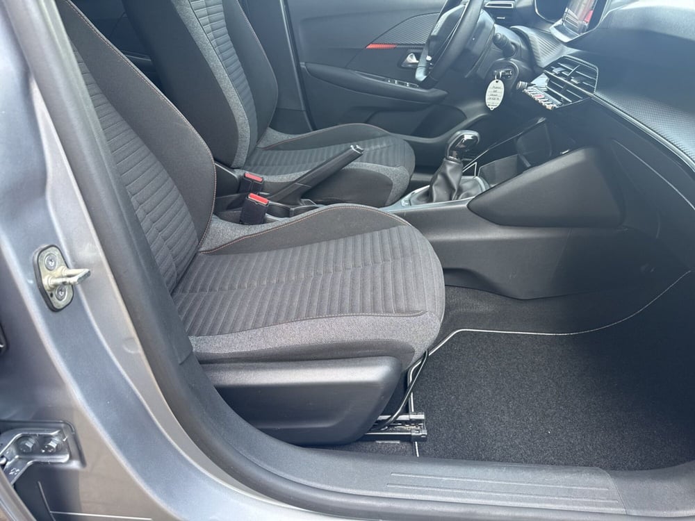 Peugeot 208 usata a Ferrara (11)