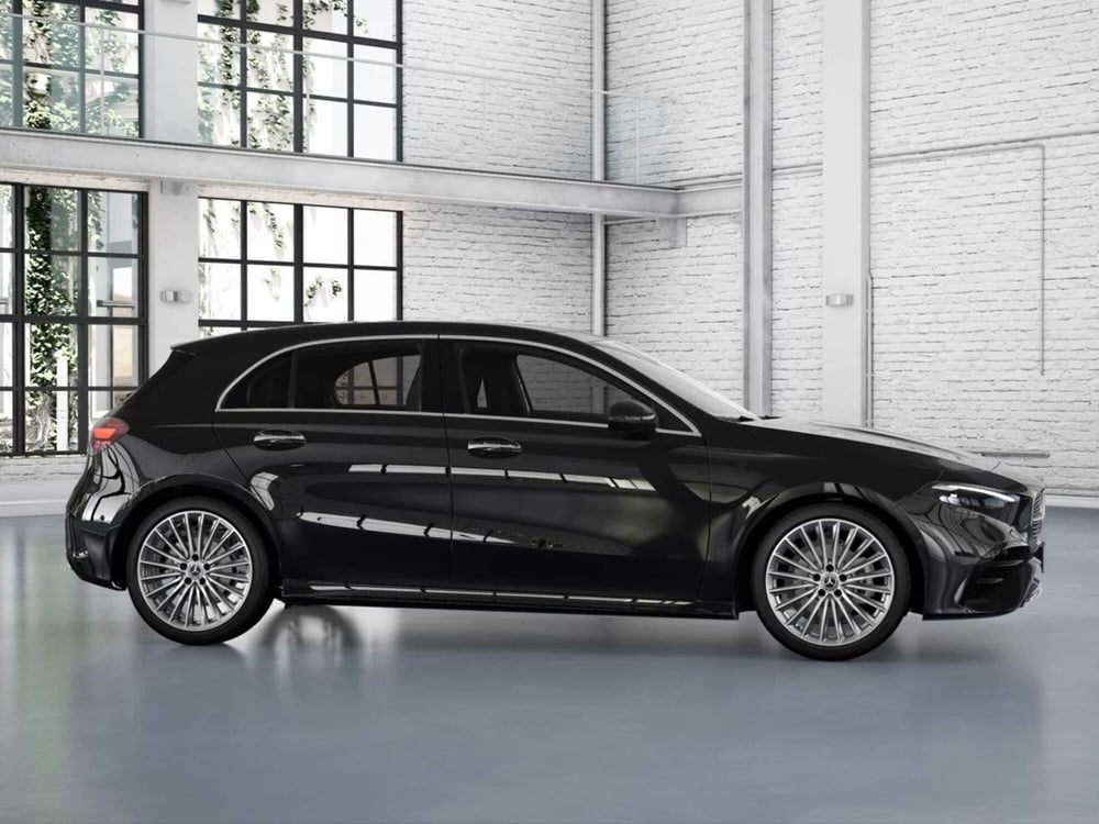 Mercedes-Benz Classe A nuova a Pescara (4)