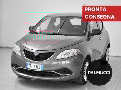 Lancia Ypsilon 1.2 69 CV 5 porte Silver del 2016 usata a Prato
