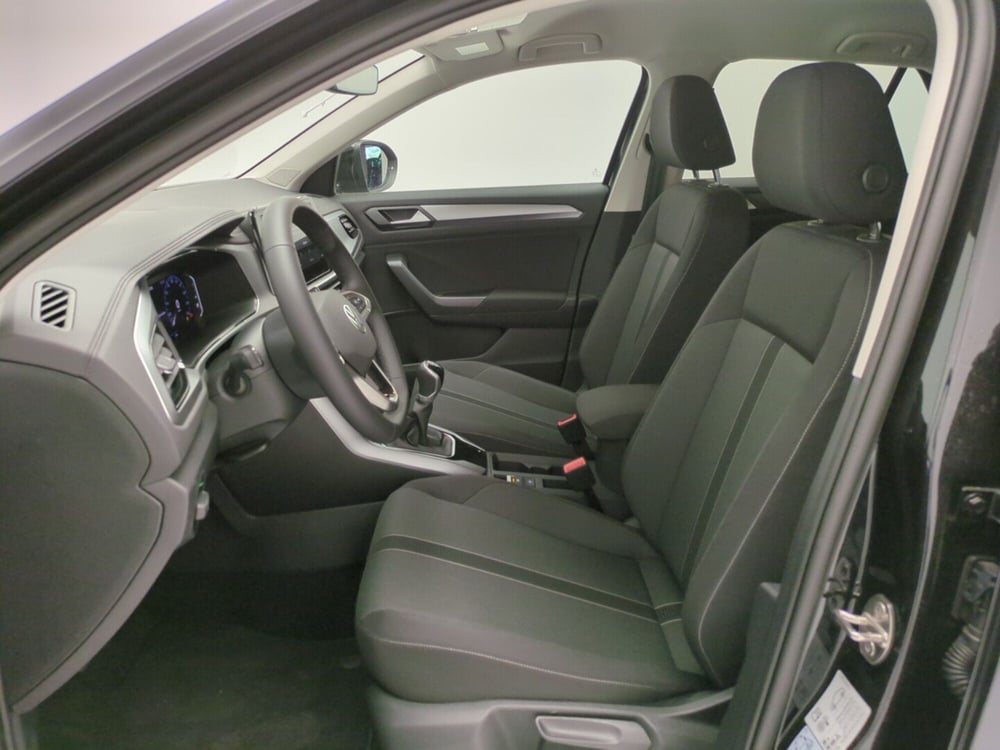 Volkswagen T-Roc nuova a Avellino (13)