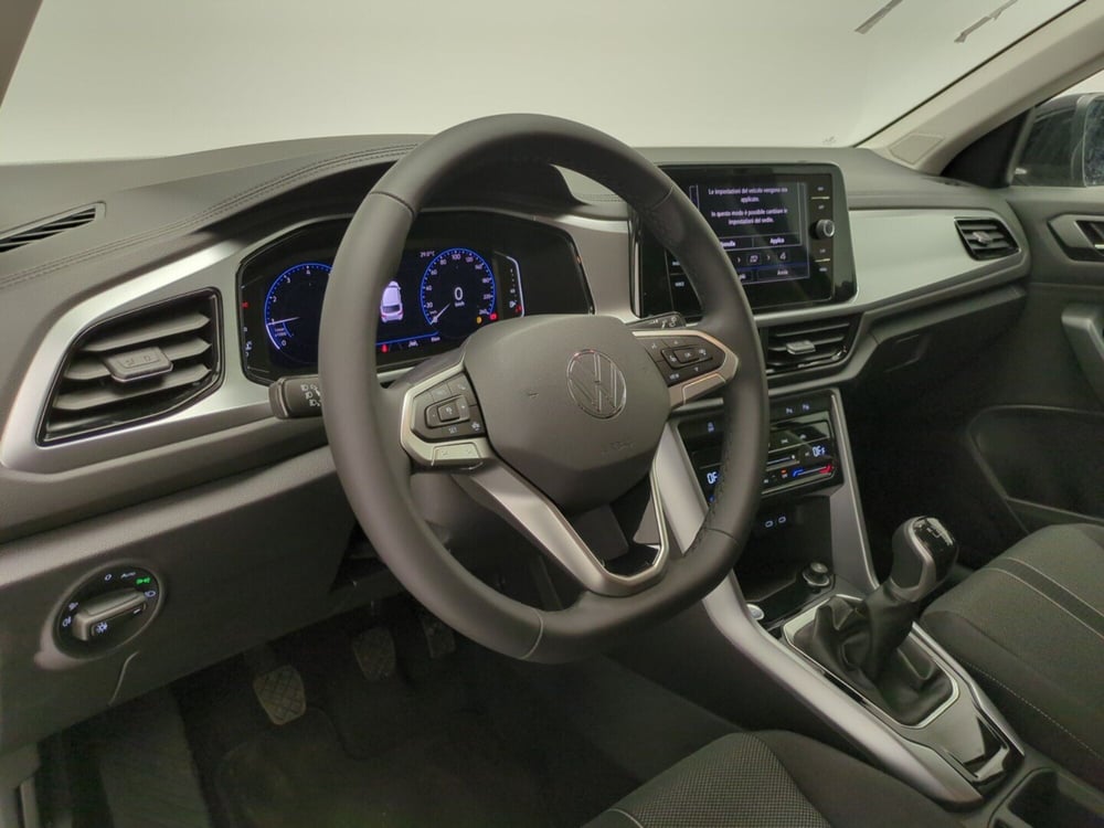 Volkswagen T-Roc nuova a Avellino (14)