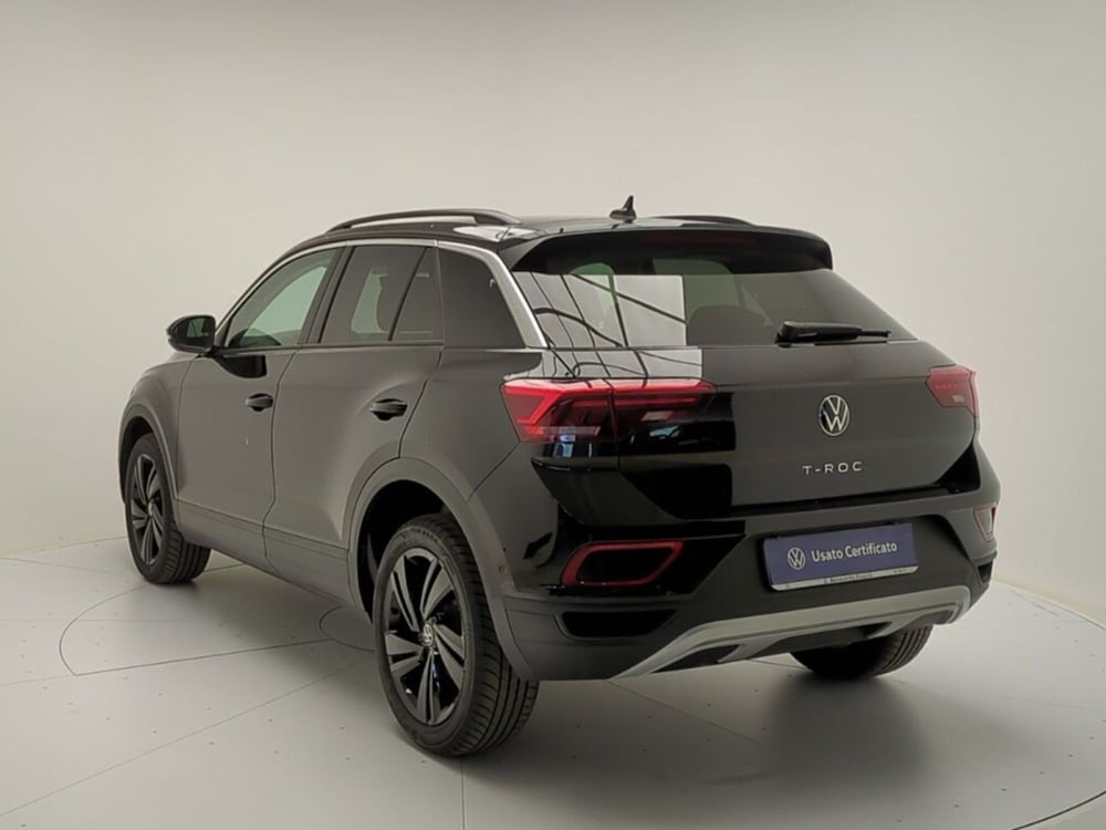 Volkswagen T-Roc nuova a Avellino (5)