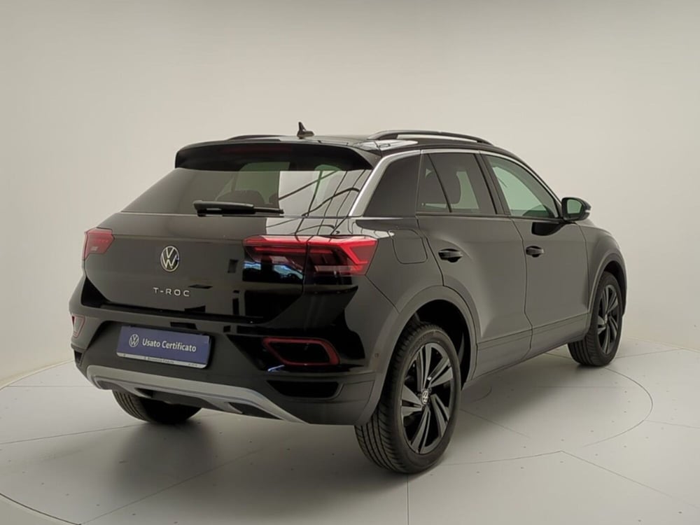 Volkswagen T-Roc nuova a Avellino (7)