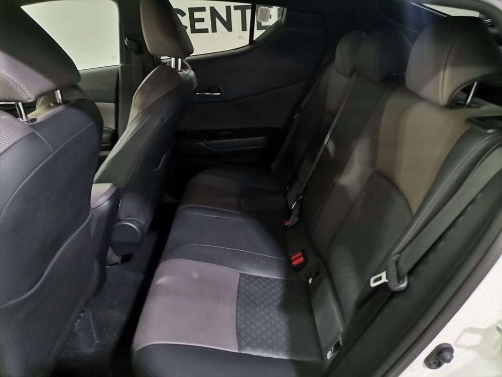 Toyota Toyota C-HR usata a Salerno (10)