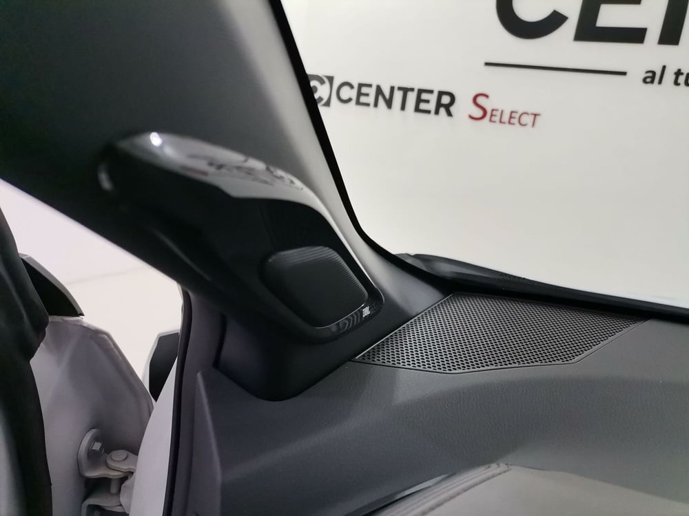 Toyota Toyota C-HR usata a Salerno (17)